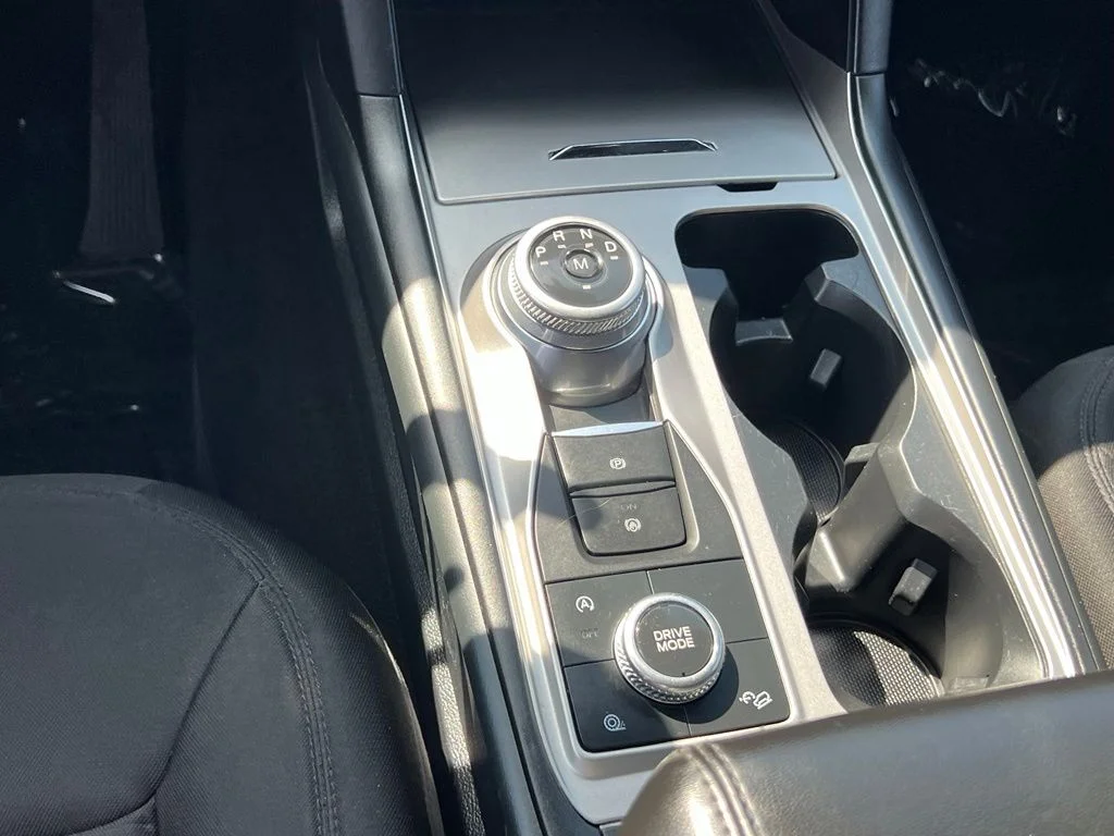 2020 Ford Explorer XLT - Photo 19
