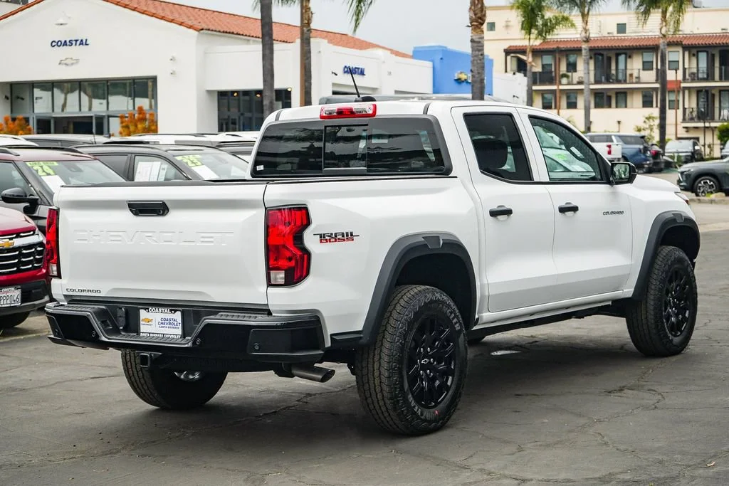 2026 Chevrolet Colorado Trail Boss - Photo 6