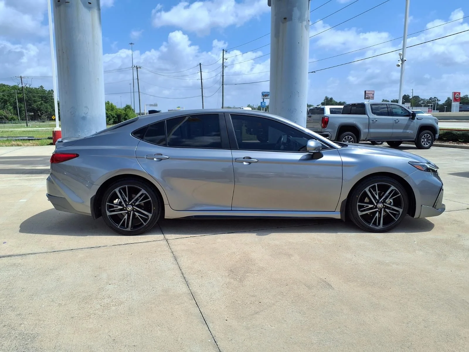 Certified Used 2025  Toyota XSE image 5