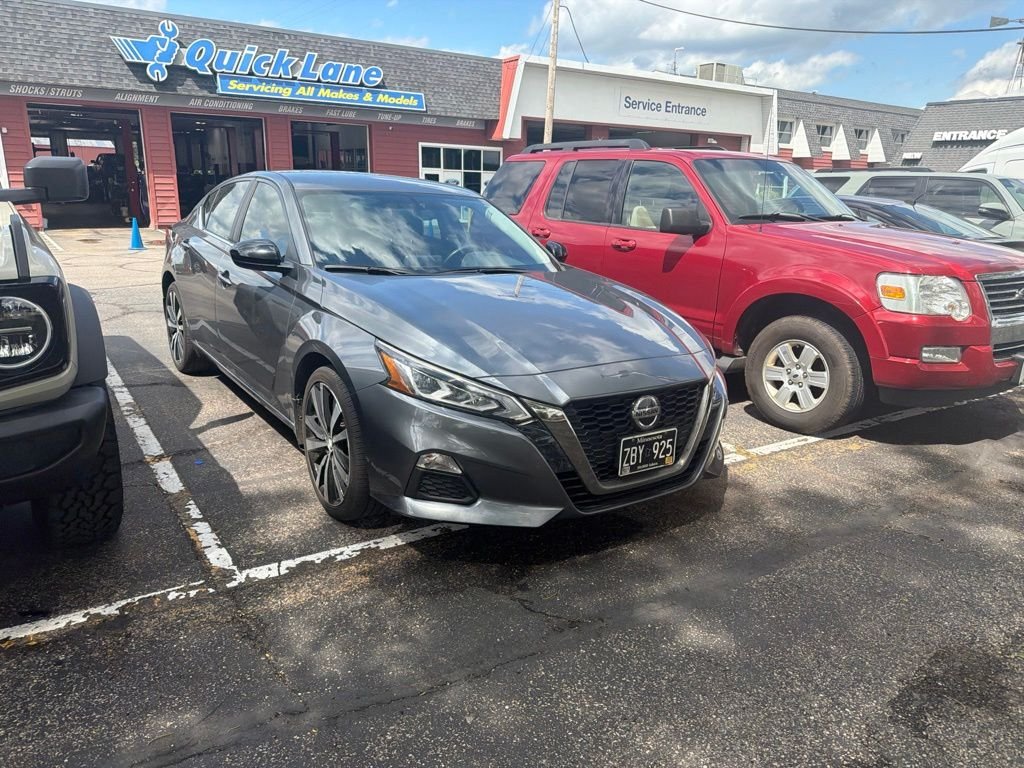 Used 2019 Gray Nissan 2.5 SR image 2