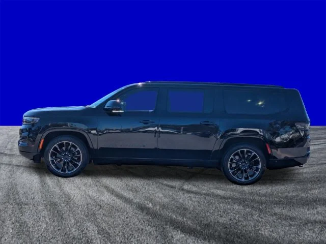 Certified Used 2025 Diamond Black Jeep Series III image 7