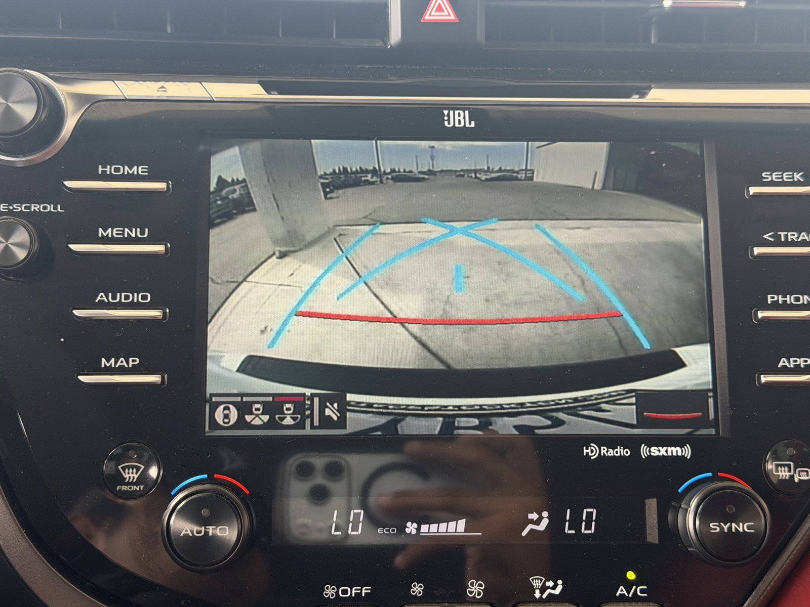 Used 2019 Wind Chill Pearl Toyota XSE V6 image 10