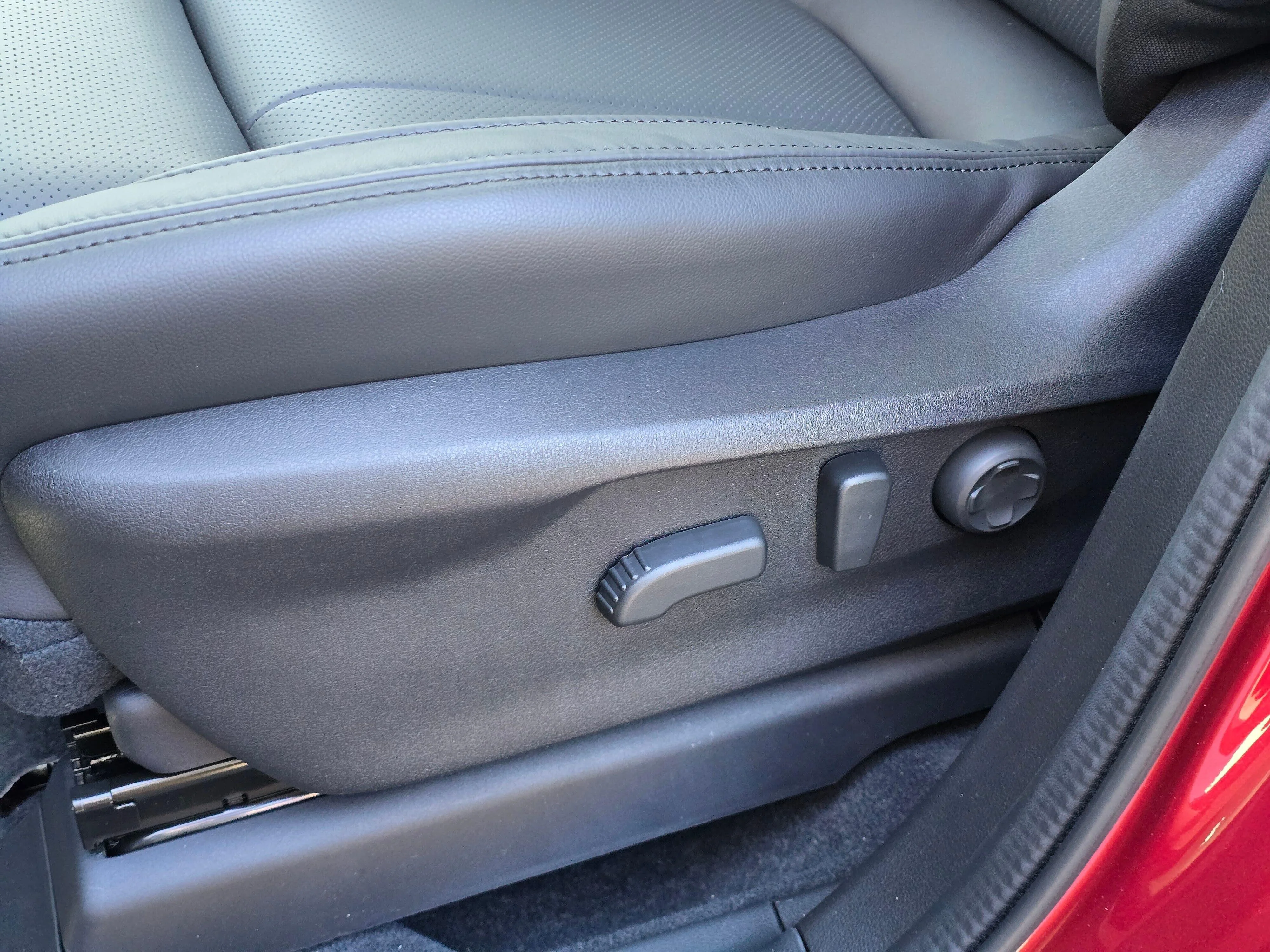 New 2026 CRIMSON RED PEARL Subaru Onyx Edition Touring 7-Passenger image 15