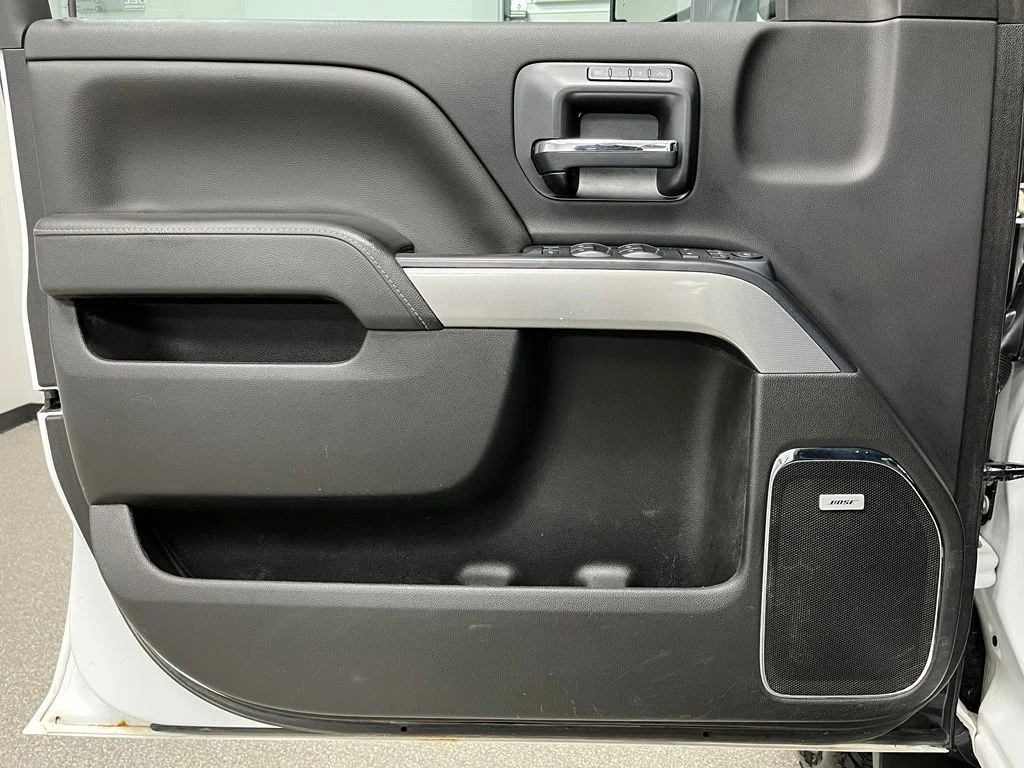 Used 2018 White Chevrolet LTZ image 23