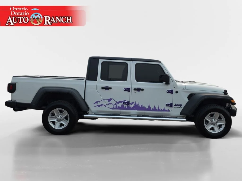 Used 2023 Copper Jeep Sport S image 6