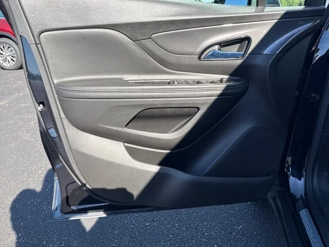 Used 2022 Includes (MDP) Anthracite lower exterior accent color, Paint code W598F.) Buick Preferred image 11