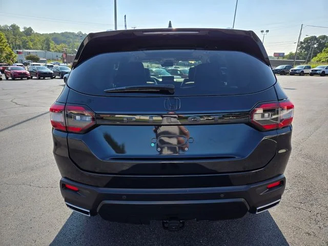 Used 2023 Black Honda Touring image 7
