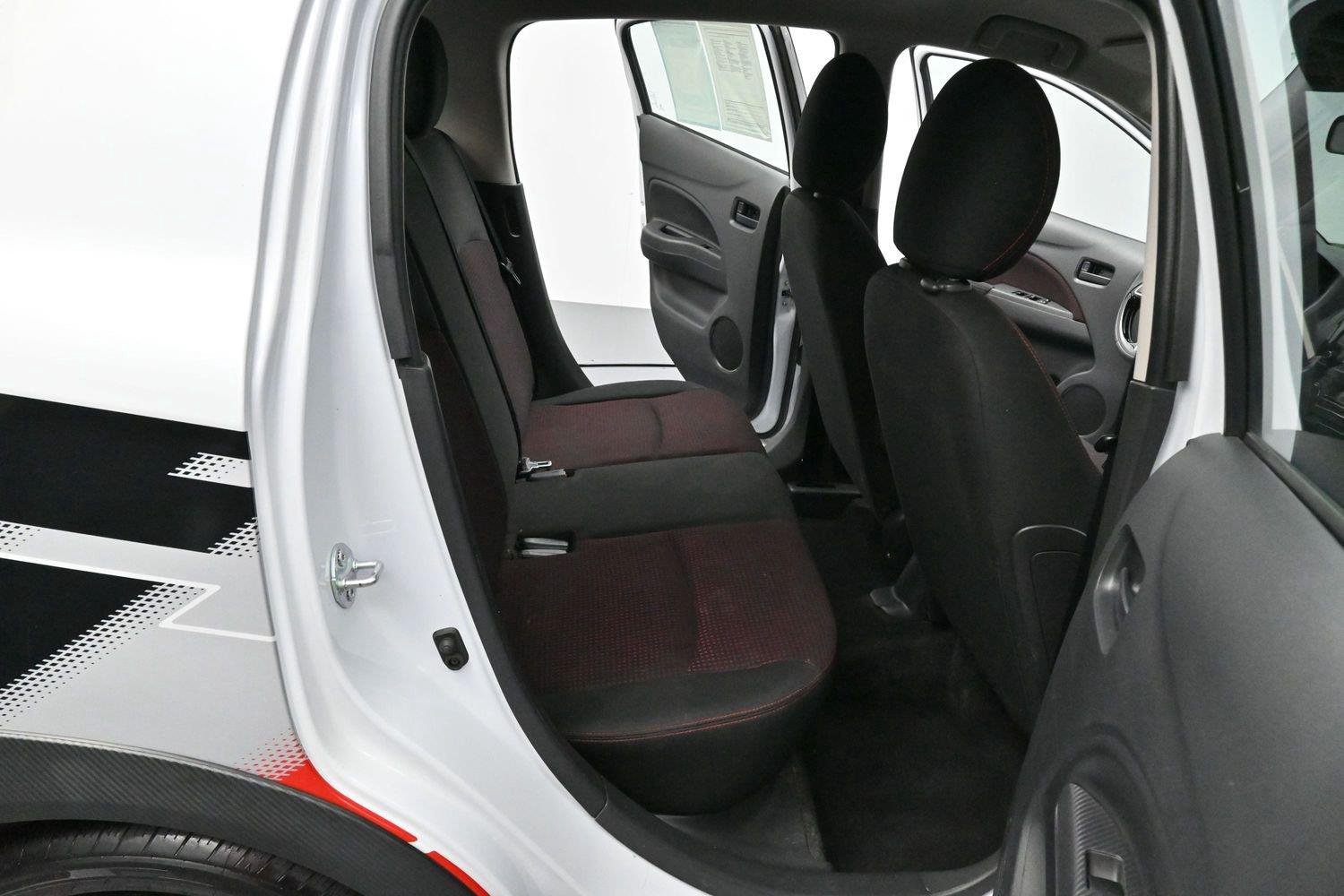 Used 2024 White Diamond w/Black Roof Mitsubishi Ralliart image 24