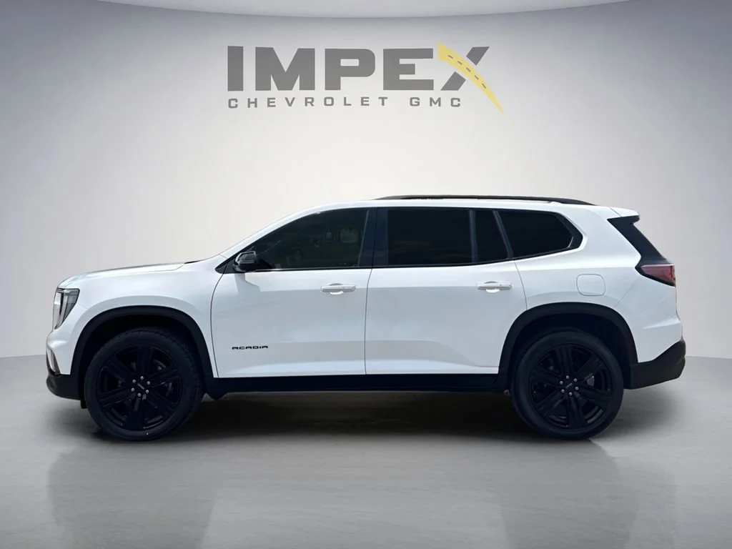 Used 2024 Summit White GMC Elevation image 2