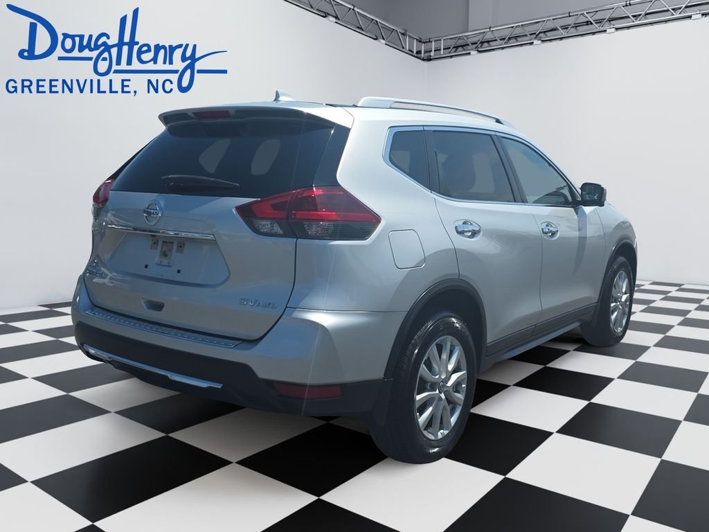 Used 2018 Silver Nissan SV image 5