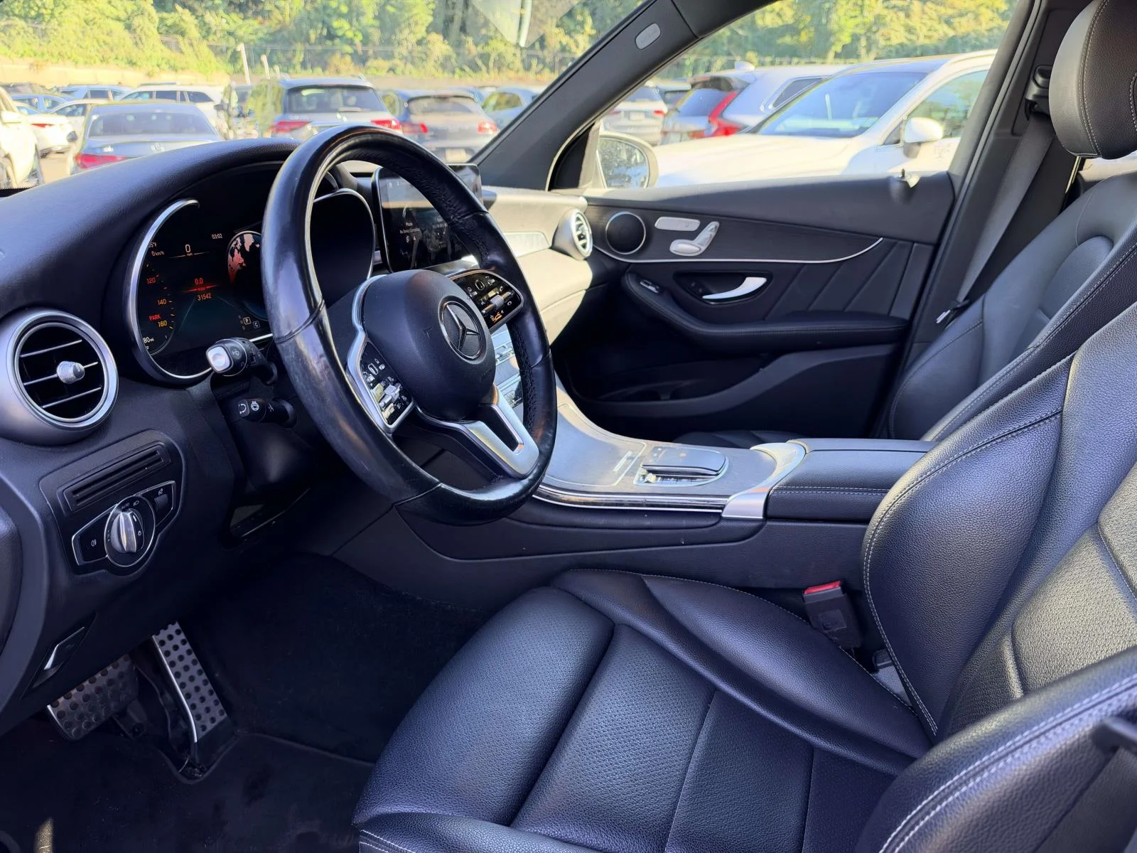 Used 2022  Mercedes-Benz GLC 300 image 5