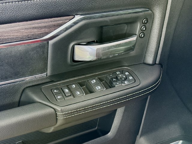 2026 RAM 2500 Laramie - Photo 18