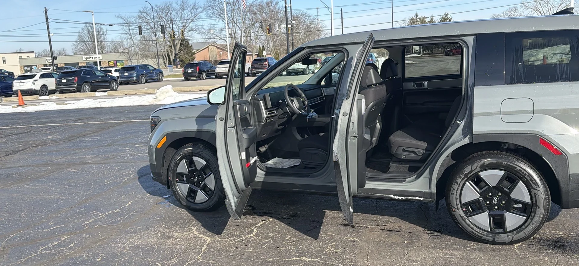 New 2026 Hampton Gray Hyundai SE image 9