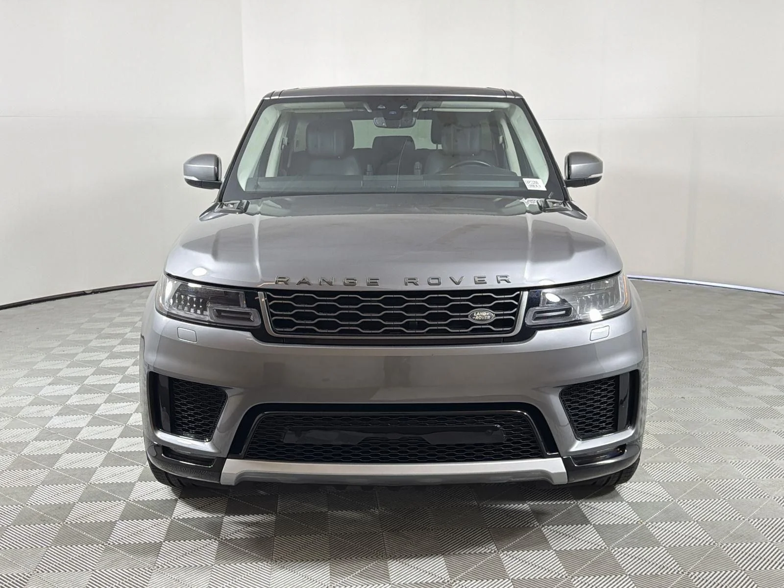 Used 2022 Eiger Gray Metallic Land Rover HSE Silver Edition image 8