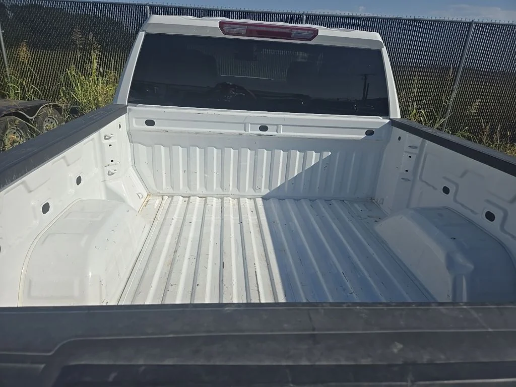 Used 2025 White GMC SLT image 2