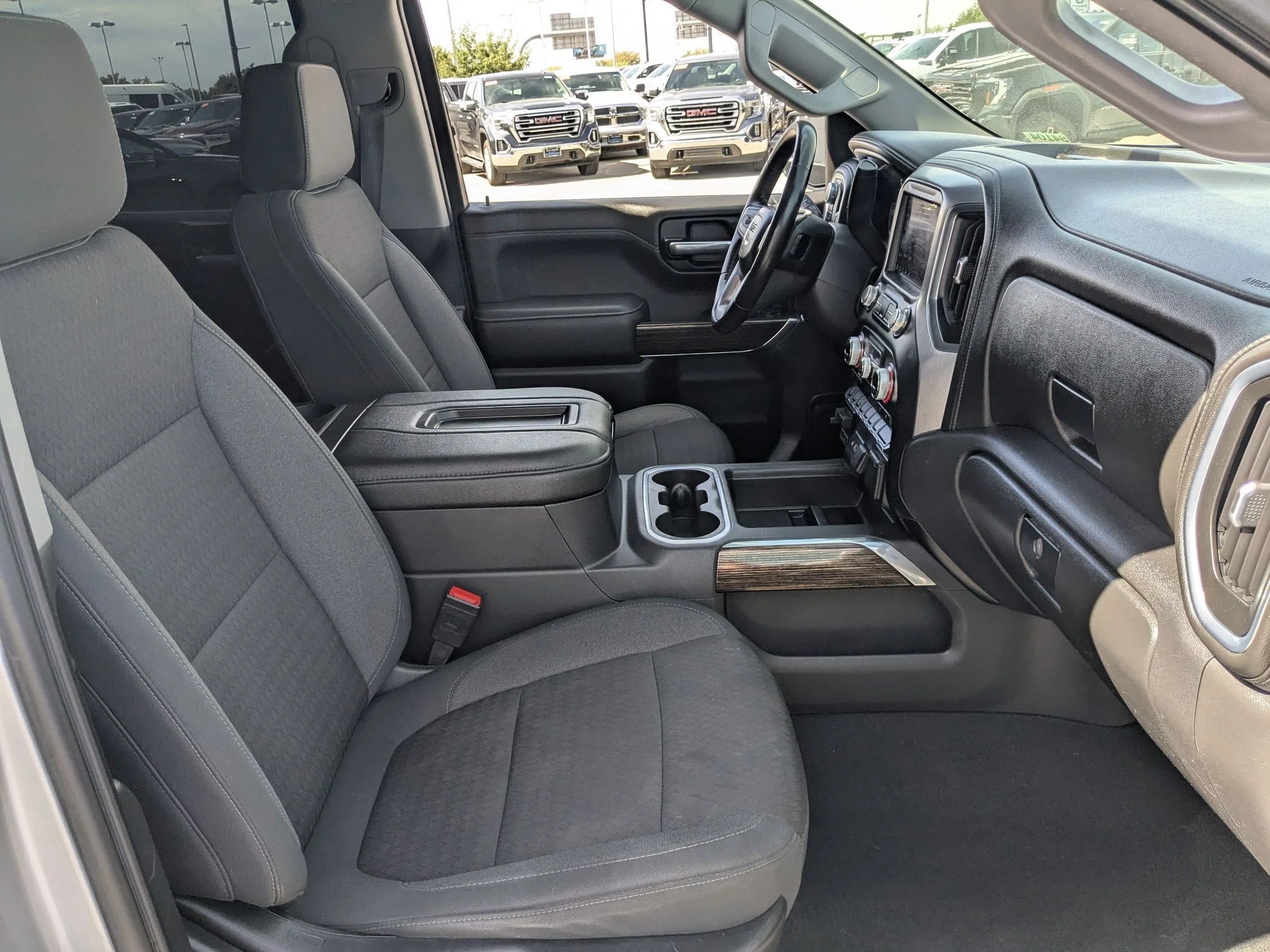 Used 2021 Quicksilver Metallic GMC Elevation image 31