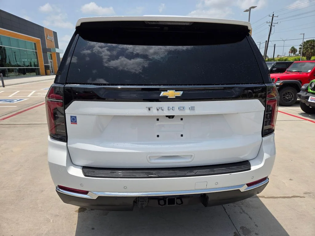 Used 2025 White Chevrolet LS image 4