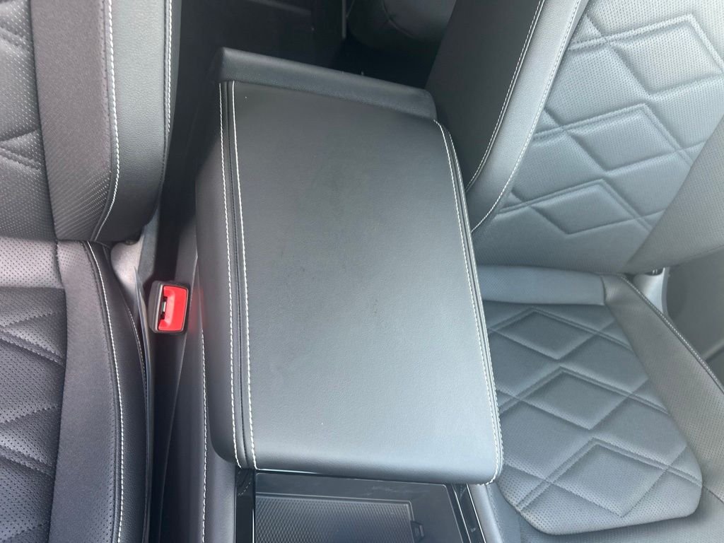 New 2026 Green Volkswagen 2.0T SE w/Technology image 37