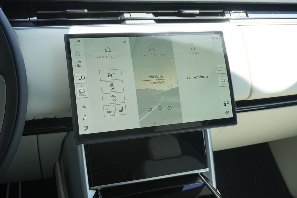 New 2026 Santorini Black Land Rover SE image 15
