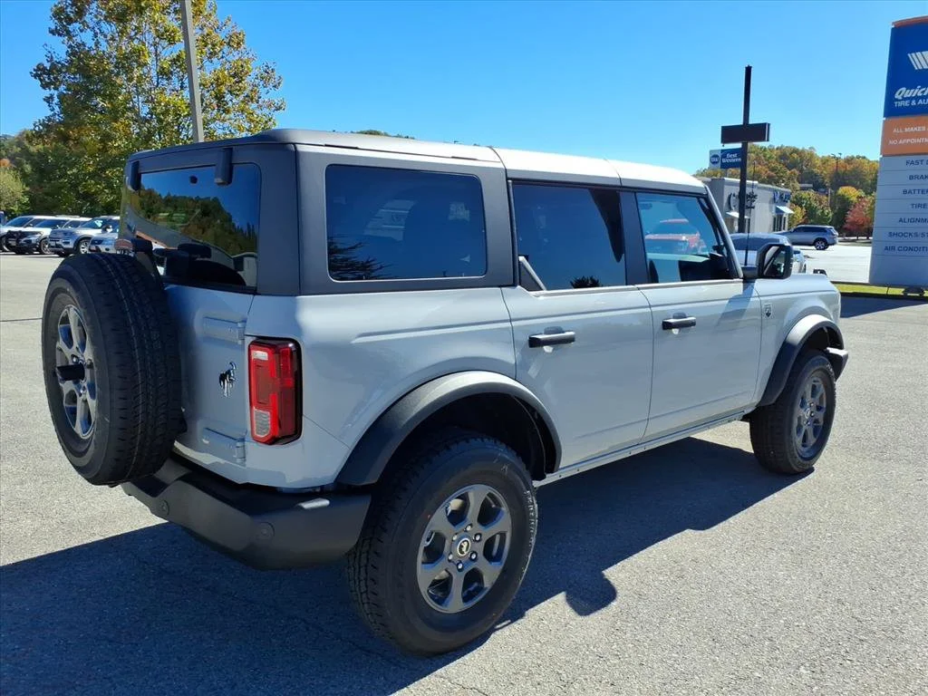 New 2026 Avalanche Gray Ford Big Bend® image 8