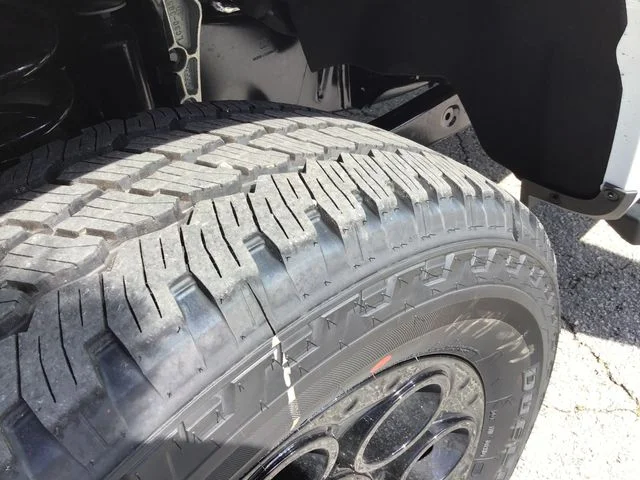 New 2026 Oxford White Ford F-250® Lariat® image 27