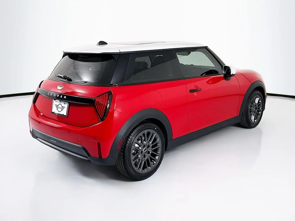 New 2026 Chili Red II MINI Signature Plus image 5