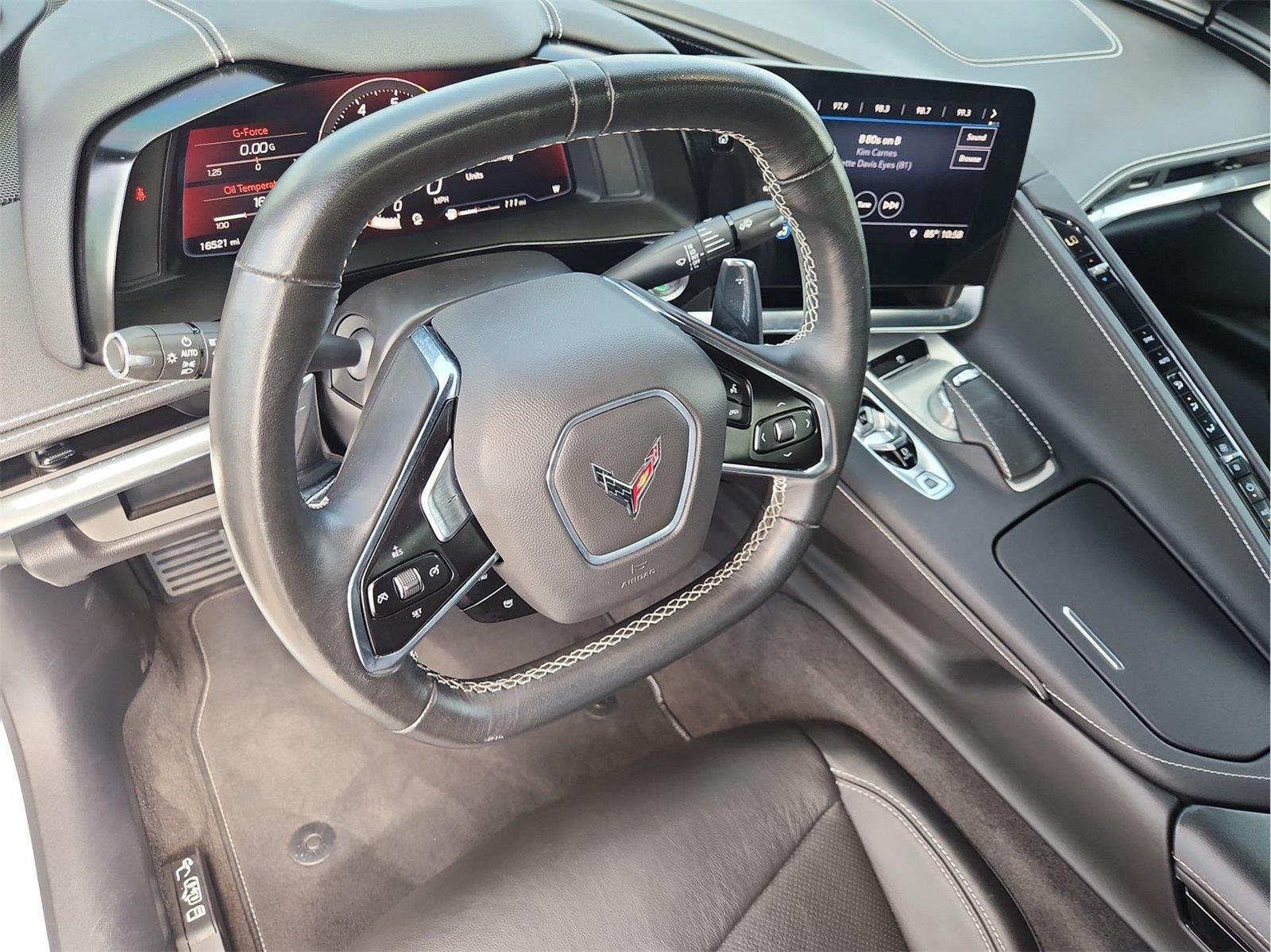 2020 Chevrolet Corvette Stingray photo 10 of 30