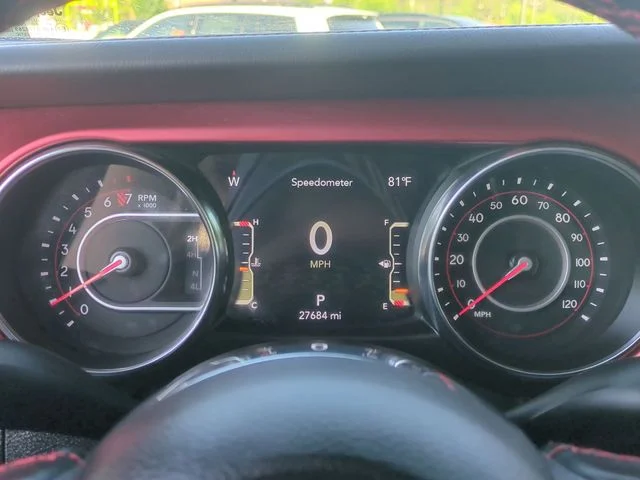 Used 2022 Gray Jeep Rubicon image 32