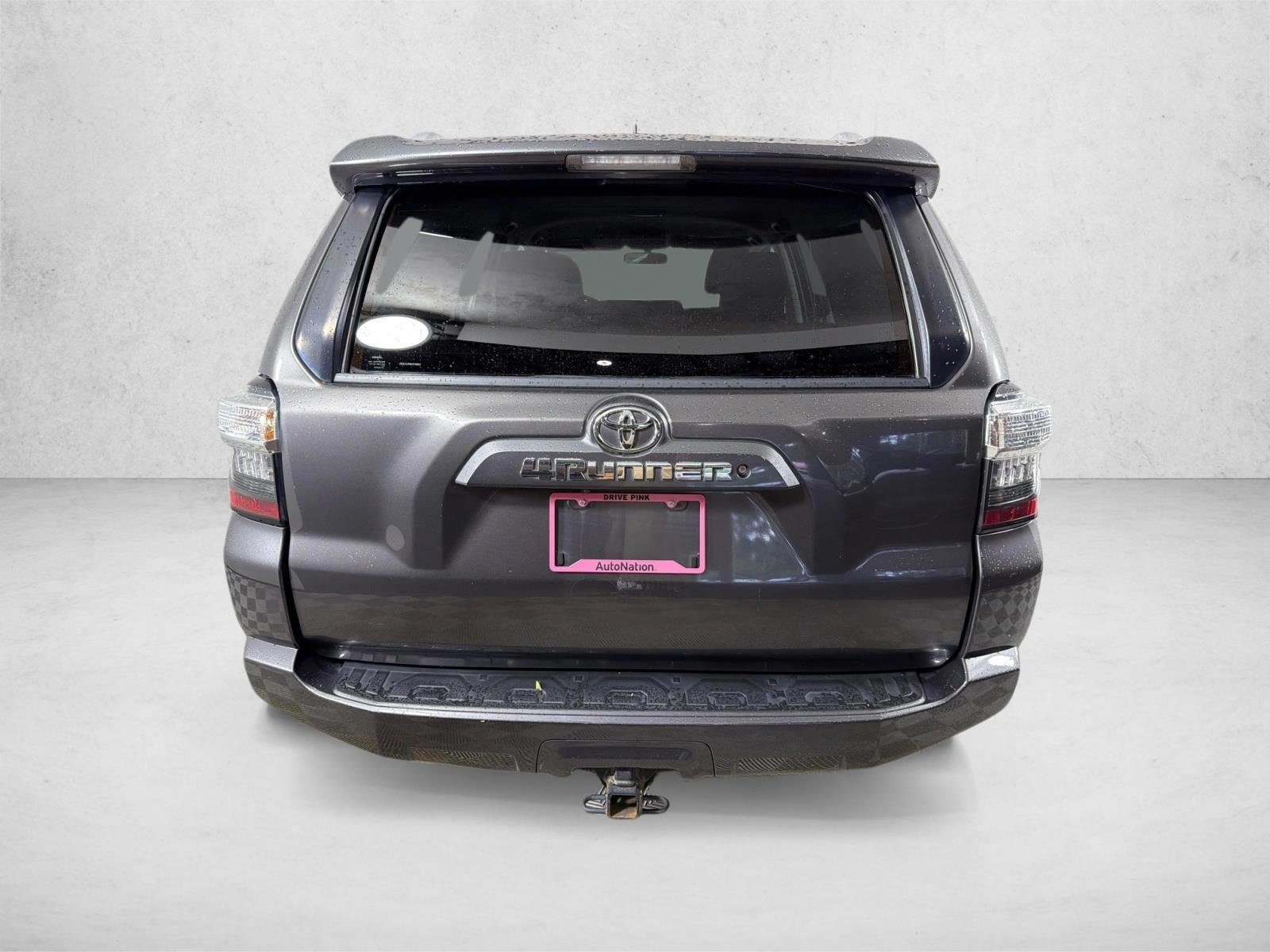 Used 2016 Magnetic Gray Metallic Toyota SR5 image 5