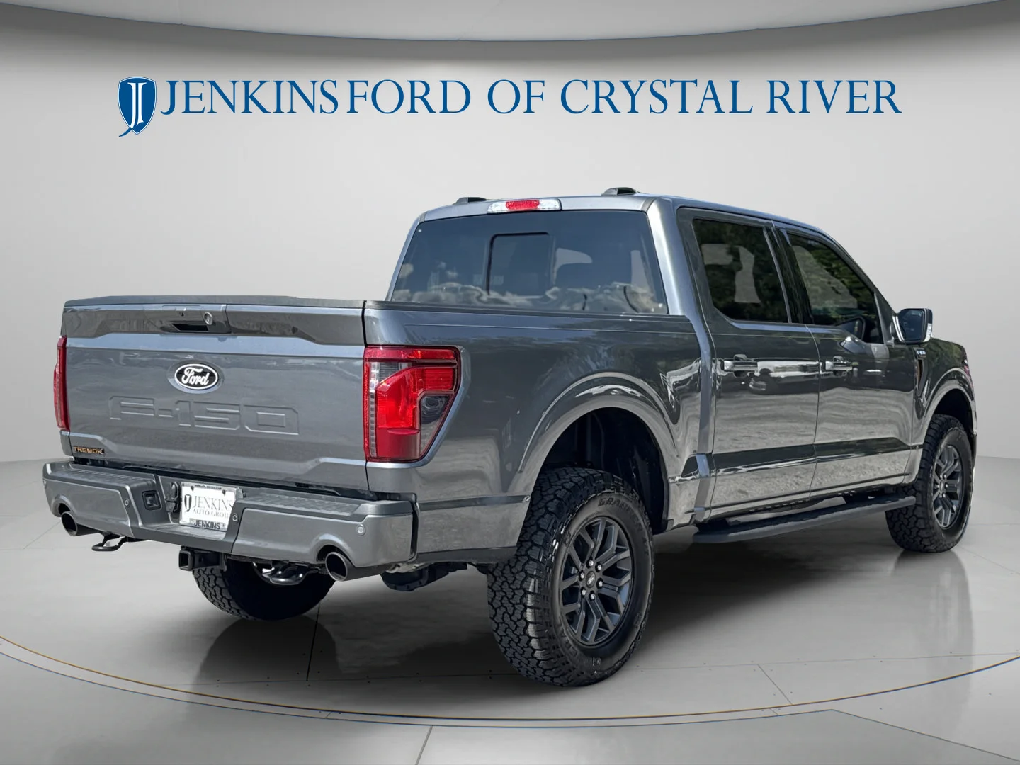 Used 2025 Carbonized Gray Metallic Ford Tremor image 6