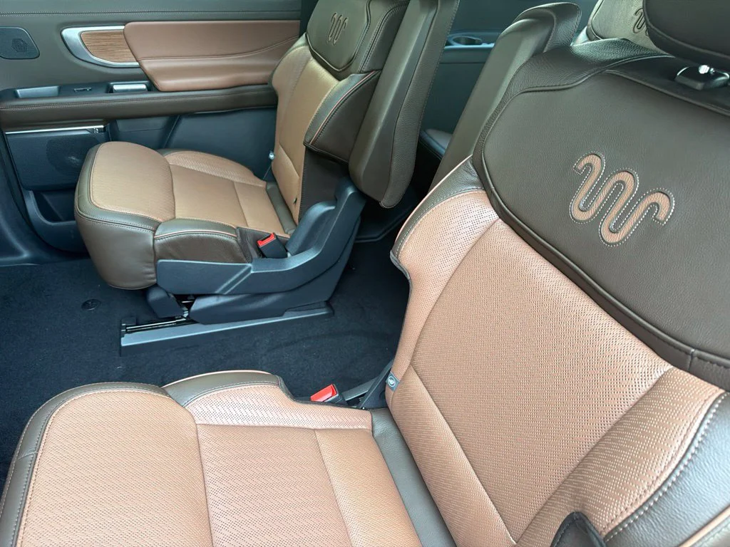 New 2027 Agate Black Metallic Ford MAX King Ranch® image 11