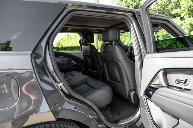 New 2026  Land Rover SE image 47