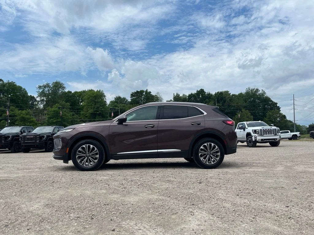 Used 2024 Amethyst Metallic Buick Preferred image 16
