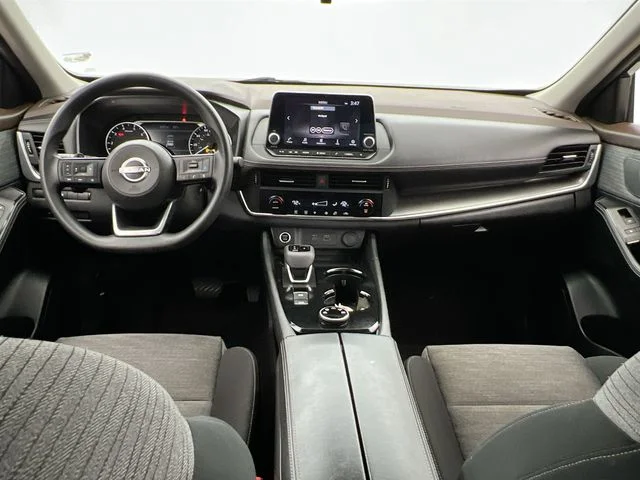 Used 2023 Blue Nissan SV image 2