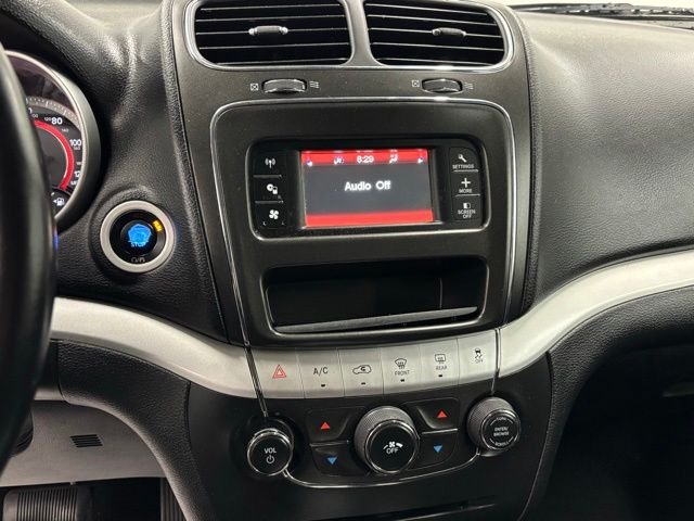 Used 2018 Gray Dodge SE image 22