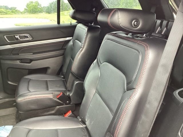 Used 2019 White Platinum Clearcoat Metallic Ford Sport image 18