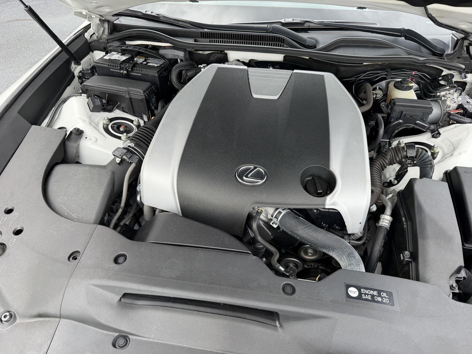 Used 2015 Starfire Pearl Lexus RWD image 34