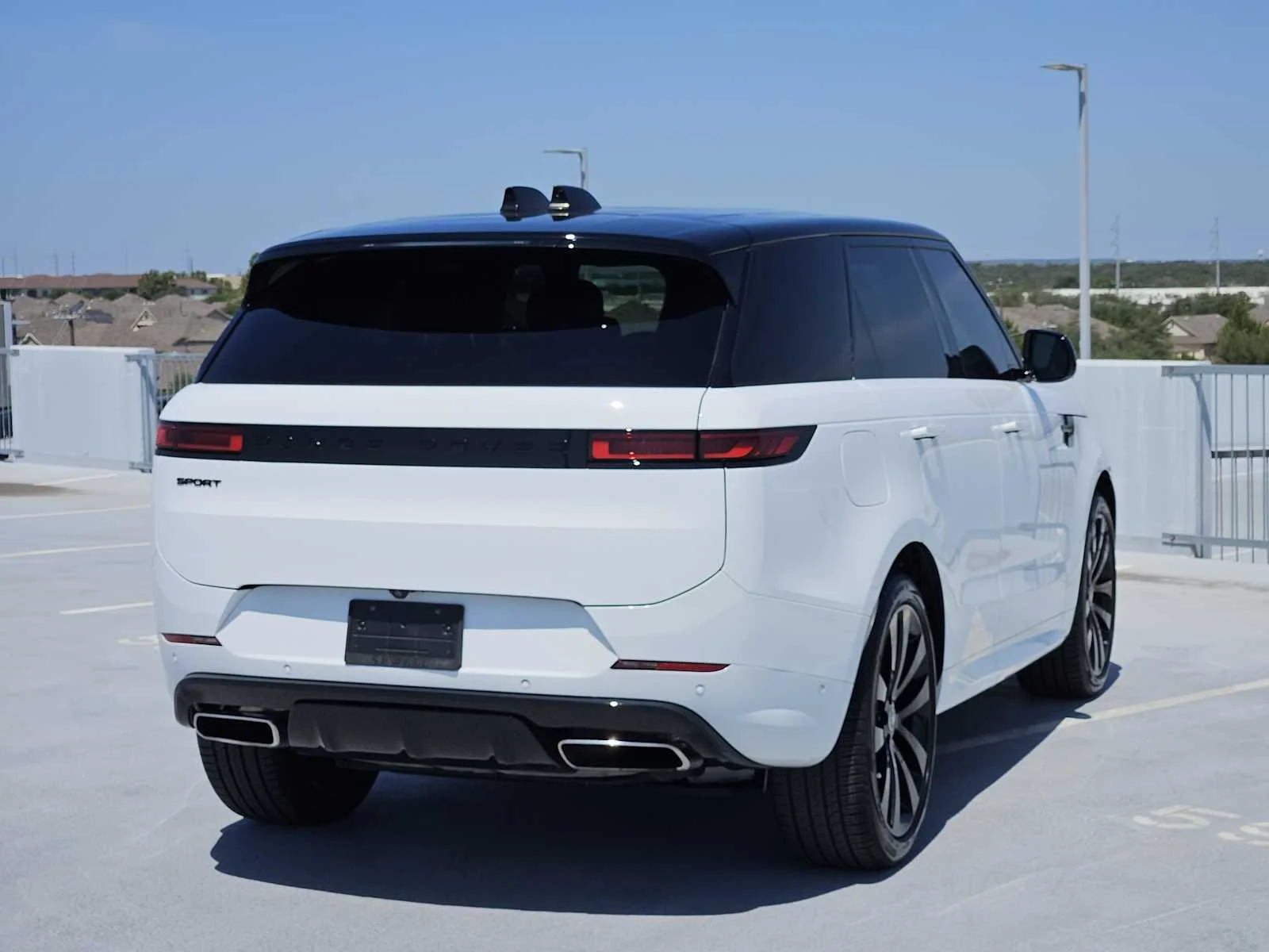 Certified Used 2024 Fuji White Land Rover Dynamic SE image 6