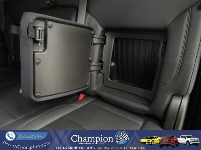 Used 2023 Onyx Black GMC SLT image 23