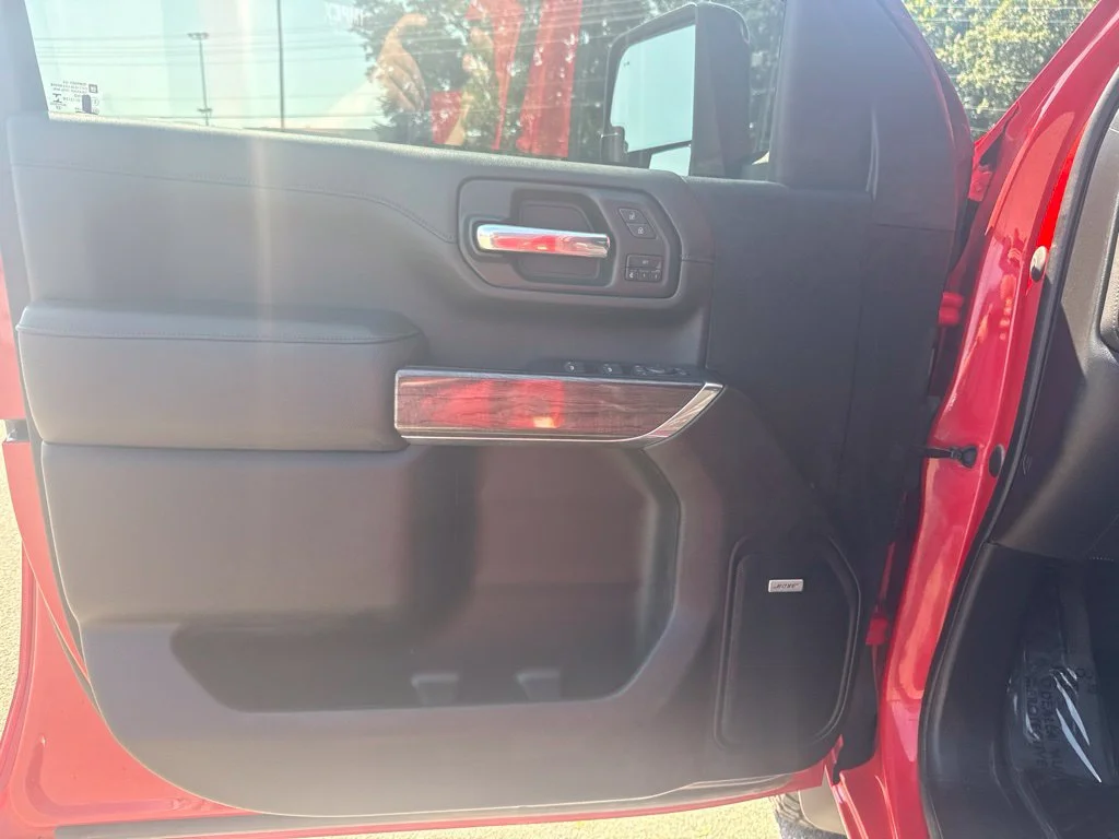 Used 2022 RED HOT Chevrolet LTZ image 28