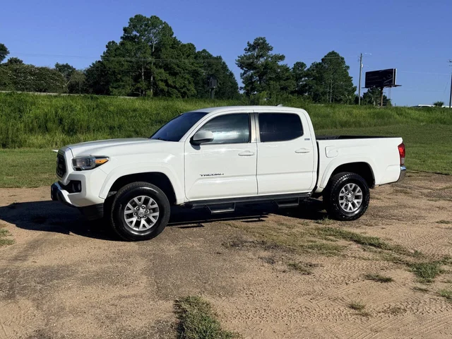 2017 Toyota Tacoma SR5 V6 4x2 4dr Double Cab 5.0 ft SB