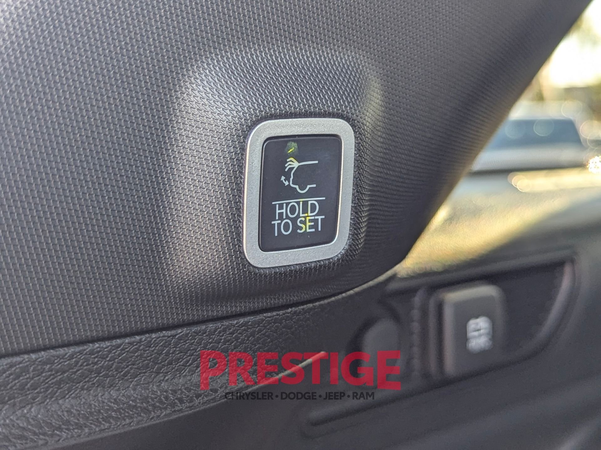 2025 Jeep Grand Cherokee Altitude - Photo 8