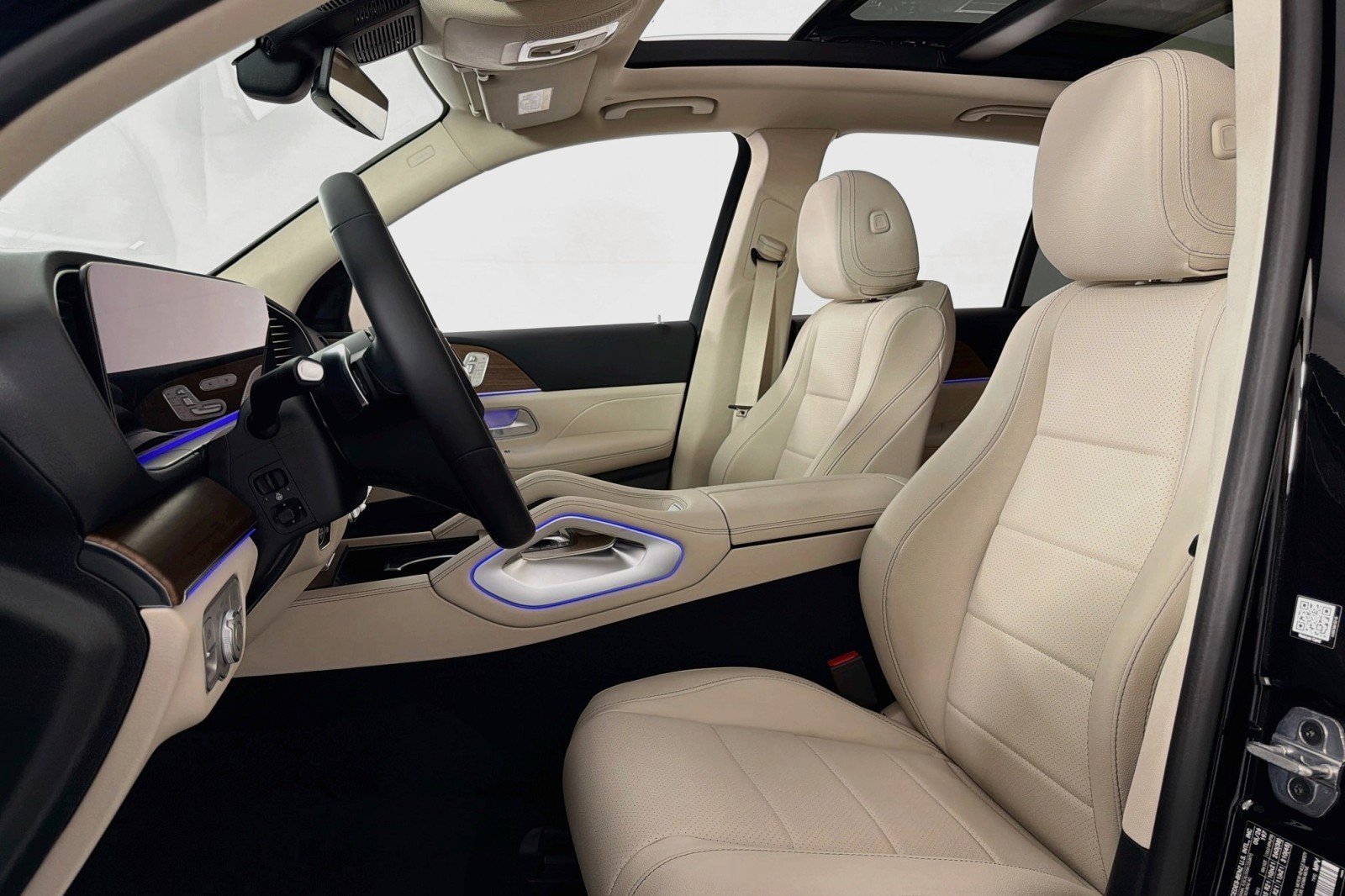 New 2026 Polar White Mercedes-Benz GLE 450 4MATIC® SUV image 16