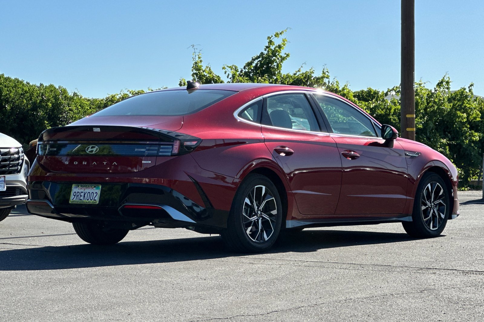 Certified Used 2025 Ultimate red Hyundai SEL image 4