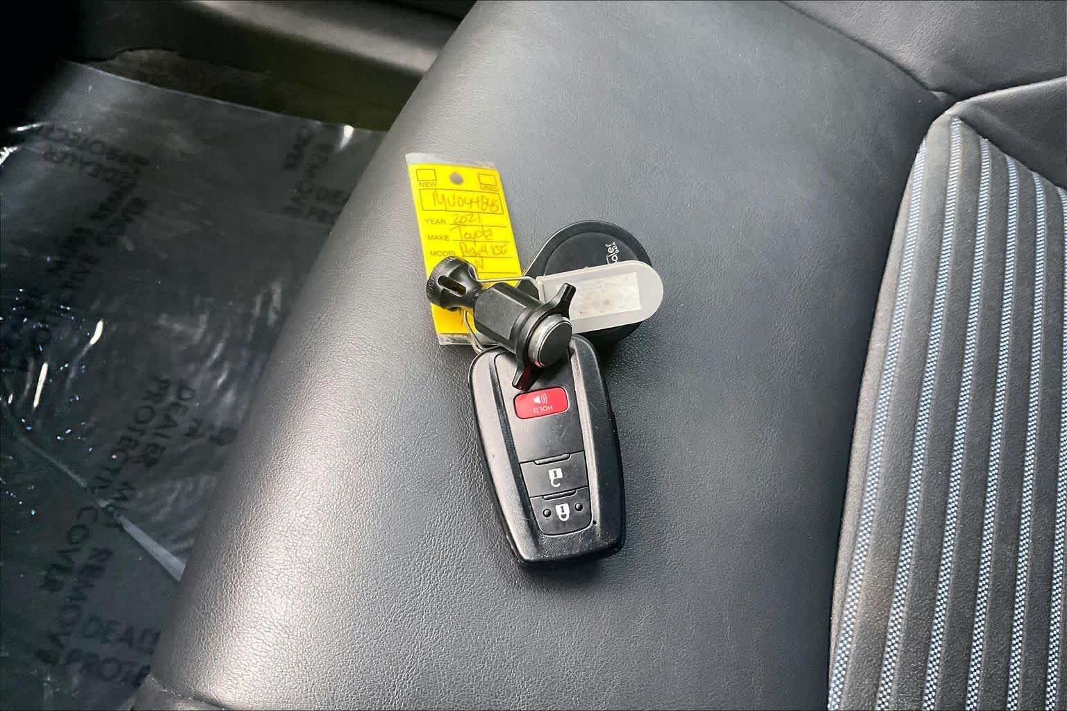 2021 Toyota RAV4 XSE - Photo 15