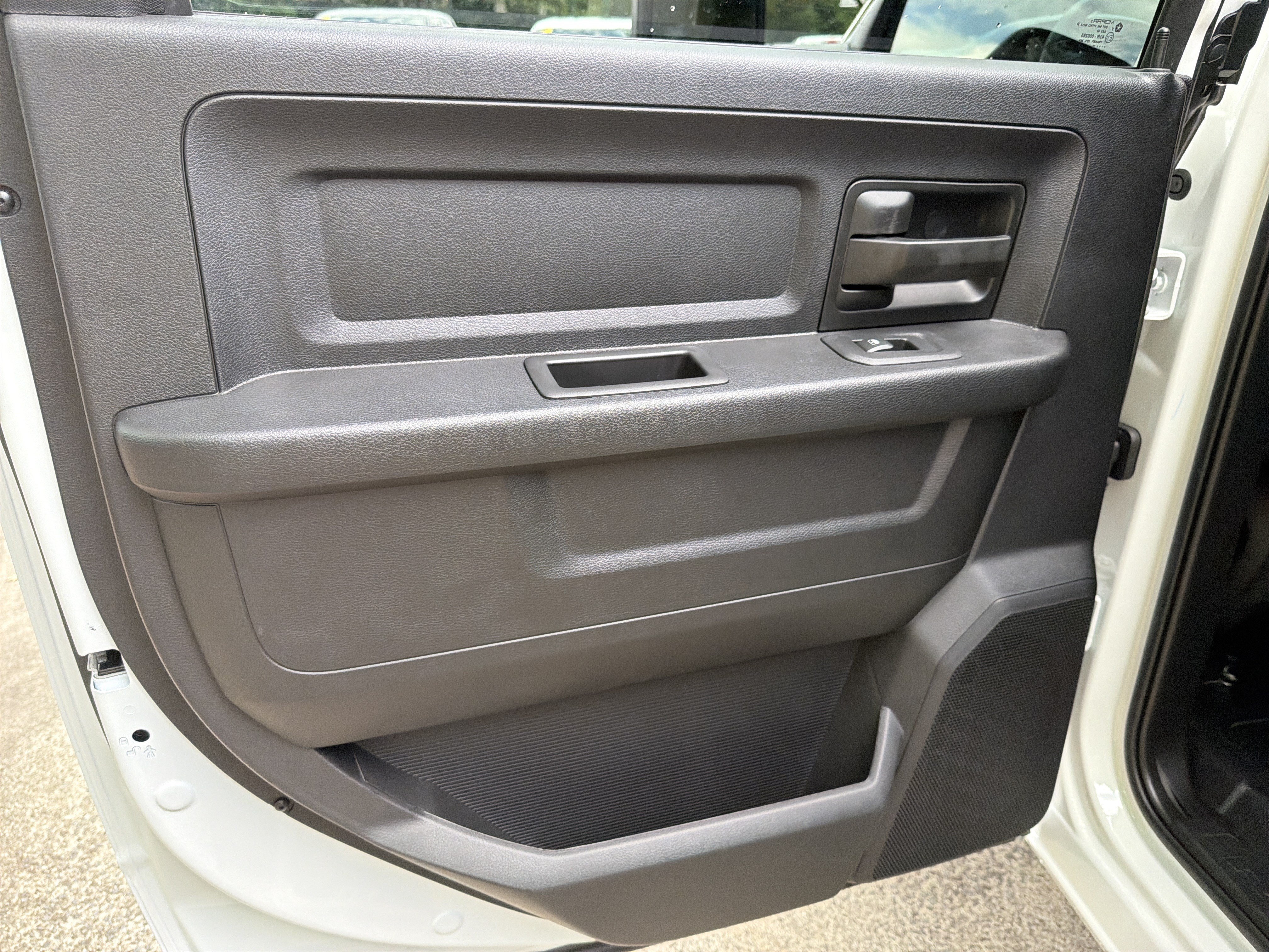 New 2026 Bright White Clearcoat RAM Tradesman image 17