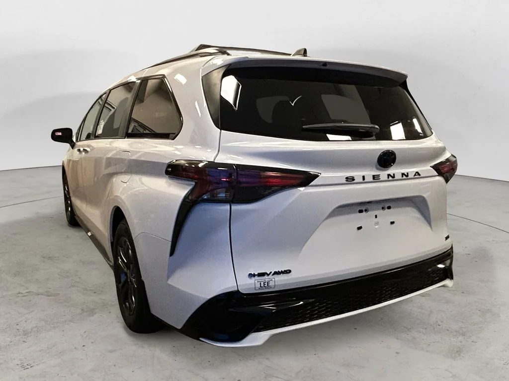 New 2026 Ice Cap Toyota XSE image 3