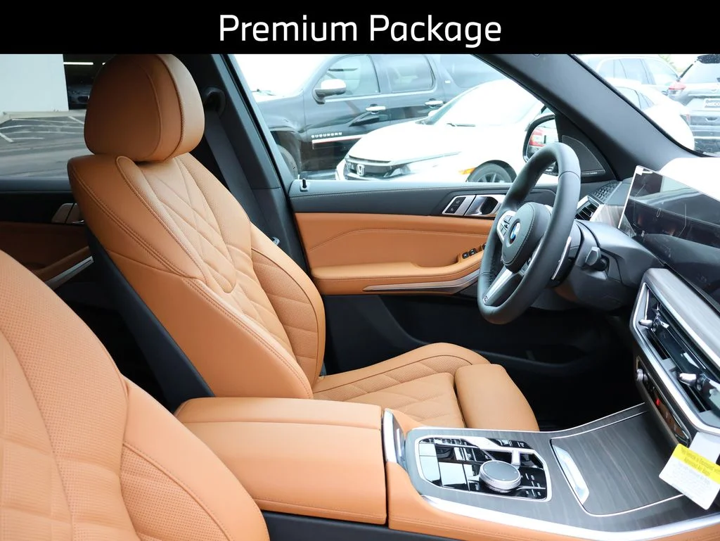 New 2026 Black Sapphire Metallic BMW xDrive40i image 10