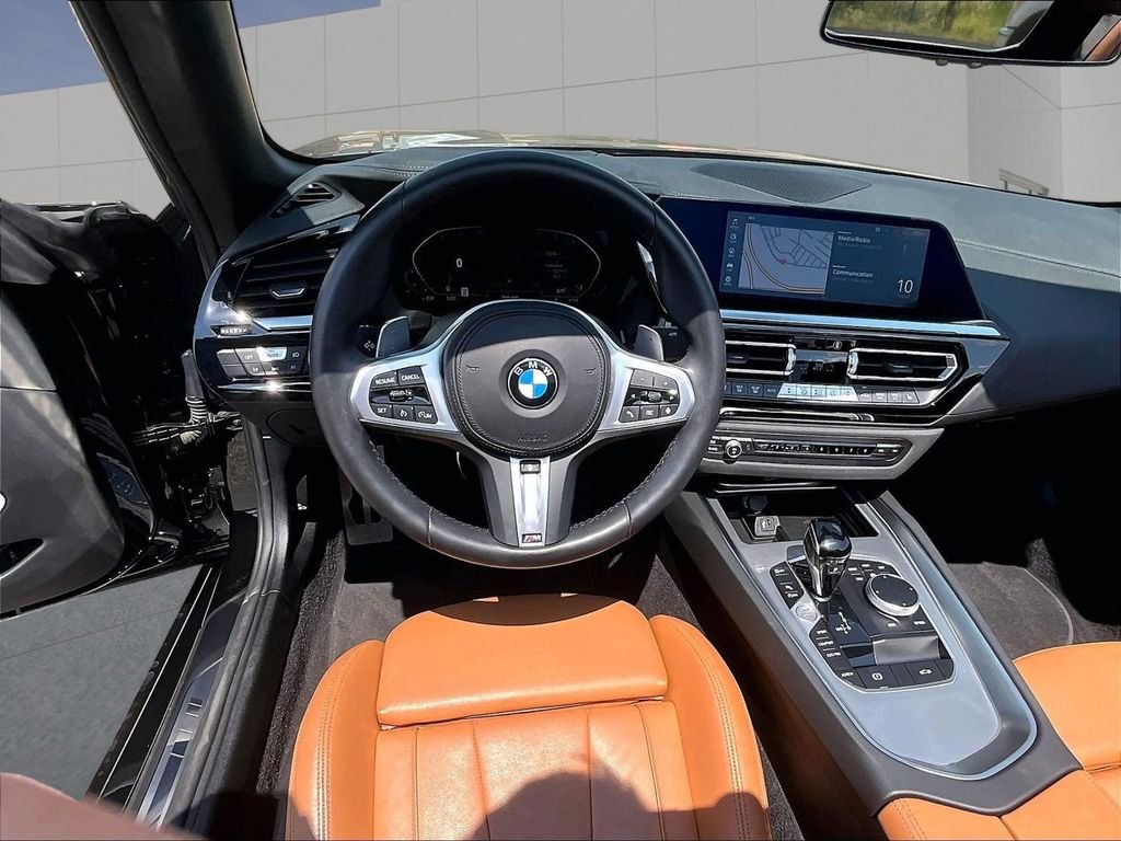 Used 2024 Black BMW sDrive30i image 13