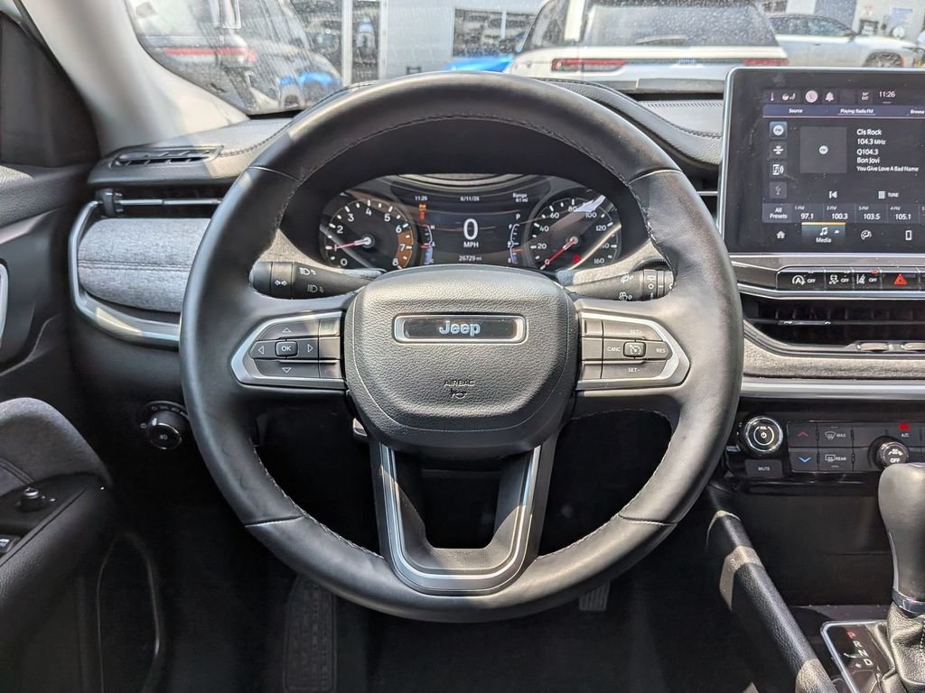 Used 2022 White Jeep Latitude Lux image 13